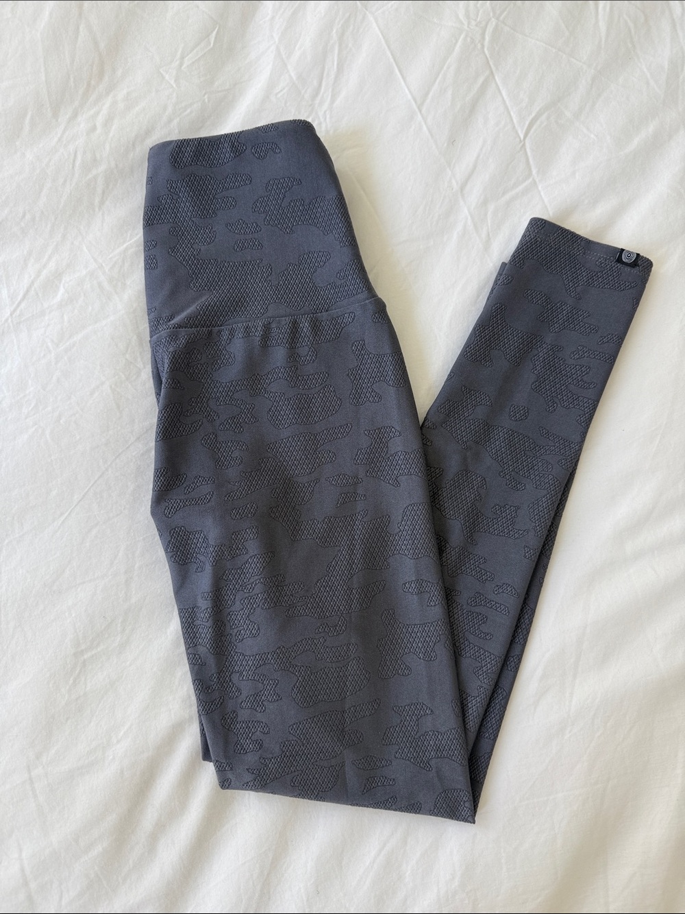 Onzie Women’s Camo Leggings XS